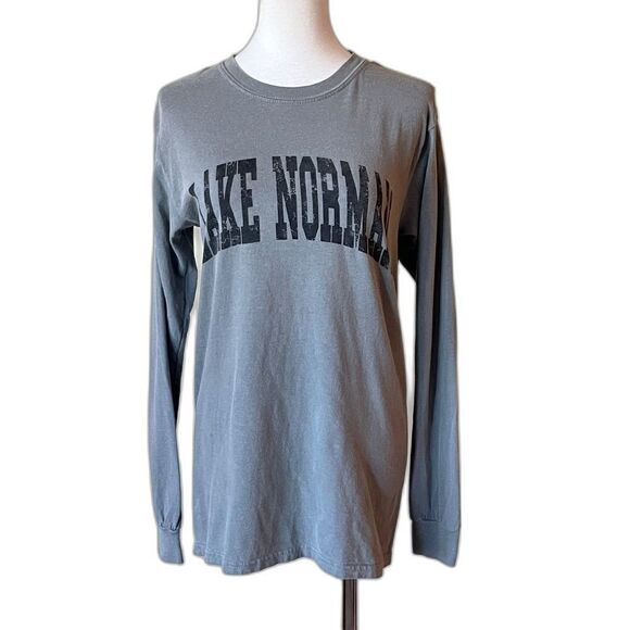 Lake Norman Gray Long Sleeve Shirt Women’s Small Comfort Colors Casual Tee - Picture 1 of 8